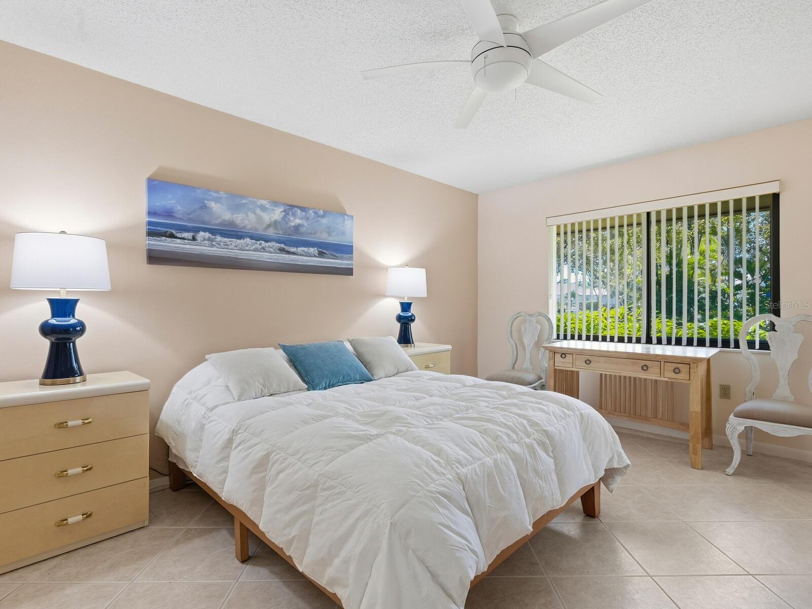 Image 11 of 36 For 4542 Kingsmere  46