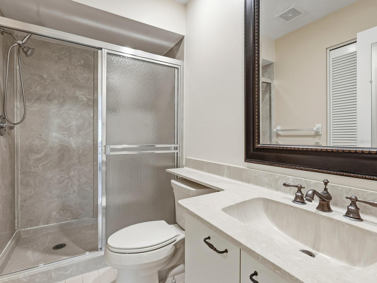 Image 13 of 36 For 4542 Kingsmere  46