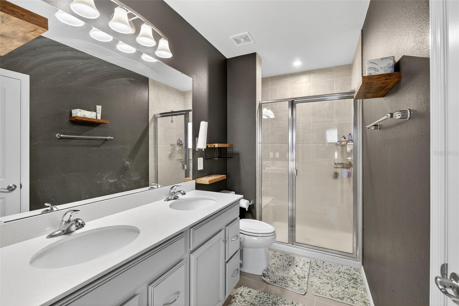 Image 21 of 27 For 16345 Lady Palm Drive