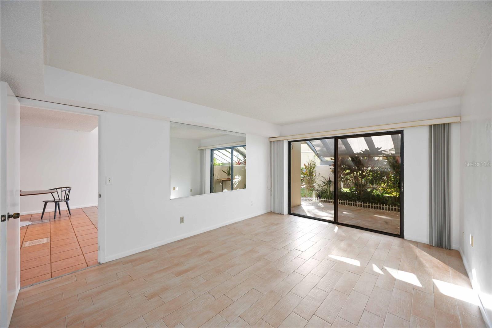 Image 20 of 49 For 2767 Horseshoe Court Q-3