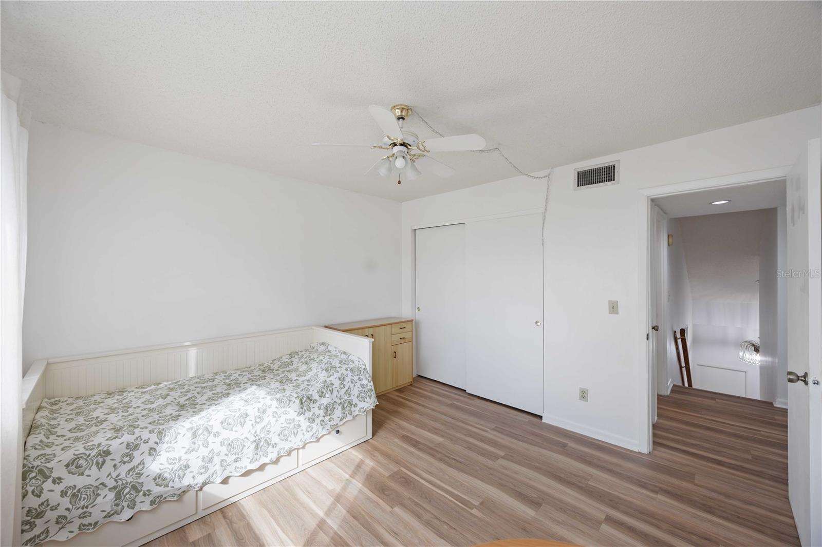 Image 32 of 49 For 2767 Horseshoe Court Q-3