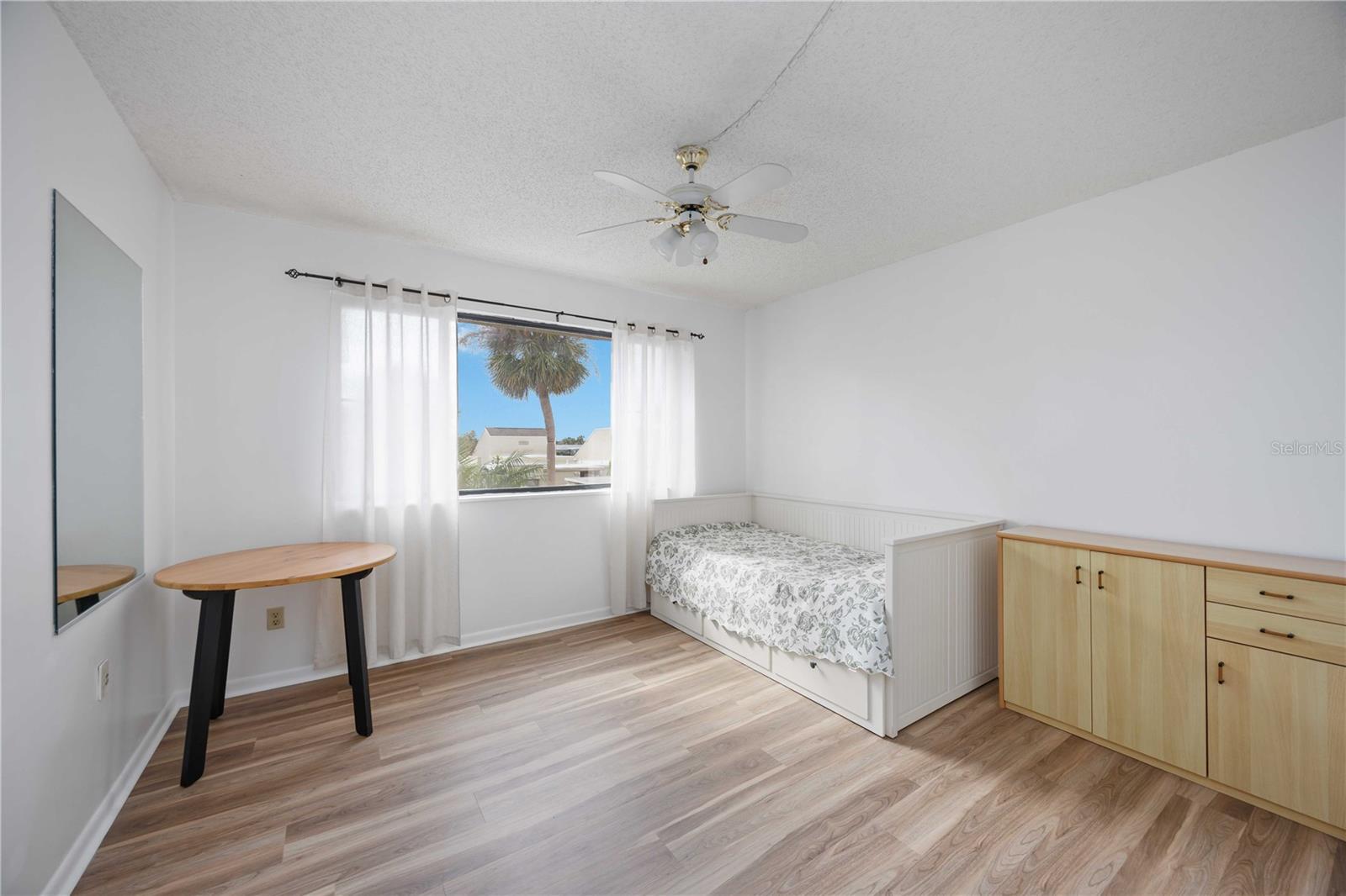 Image 33 of 49 For 2767 Horseshoe Court Q-3