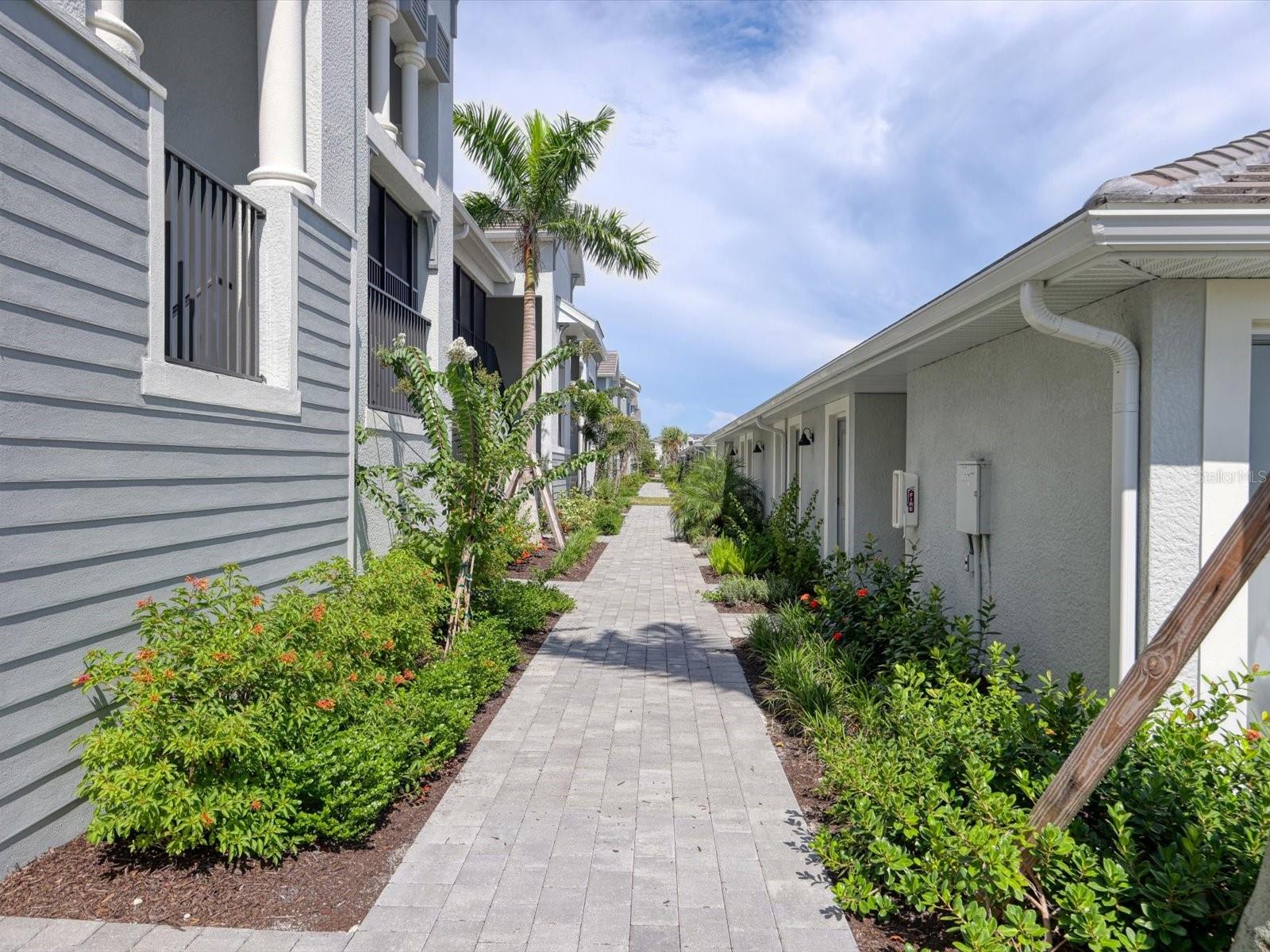 Image 4 of 27 For 17445 Opal Sand Drive 104