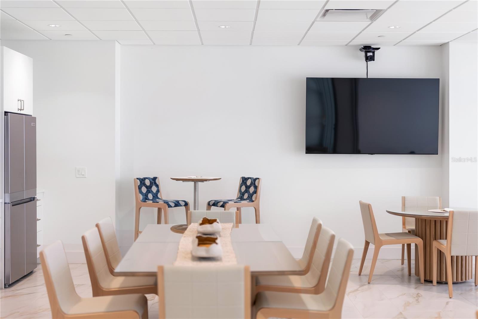 Image 11 of 89 For 1750 Benjamin Franklin Drive 6g