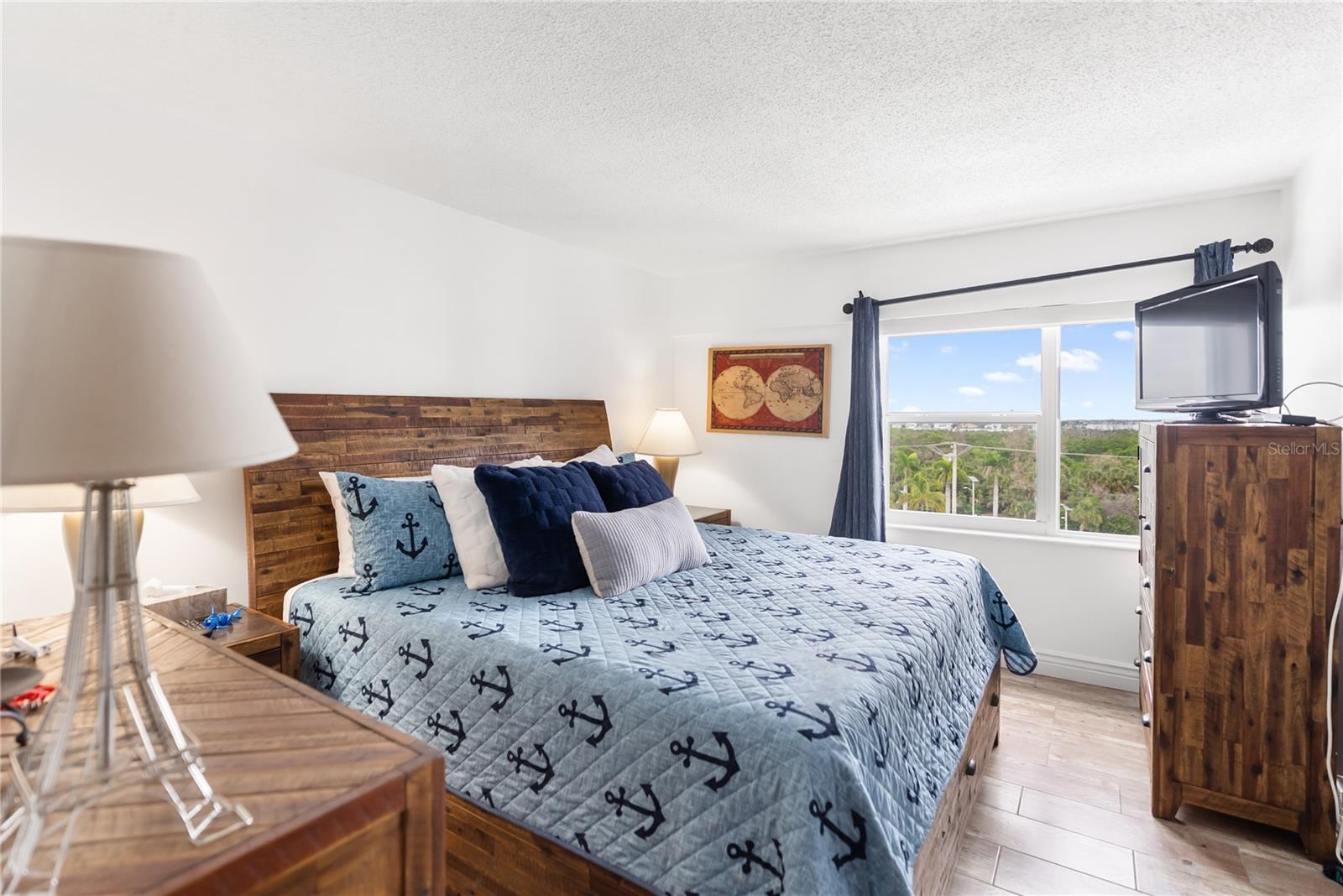 Image 15 of 89 For 1750 Benjamin Franklin Drive 6g