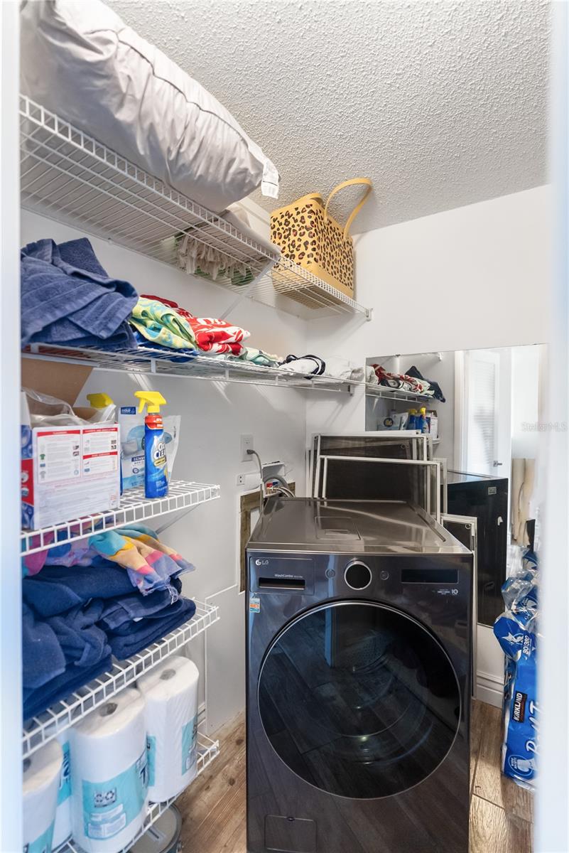 Image 18 of 89 For 1750 Benjamin Franklin Drive 6g