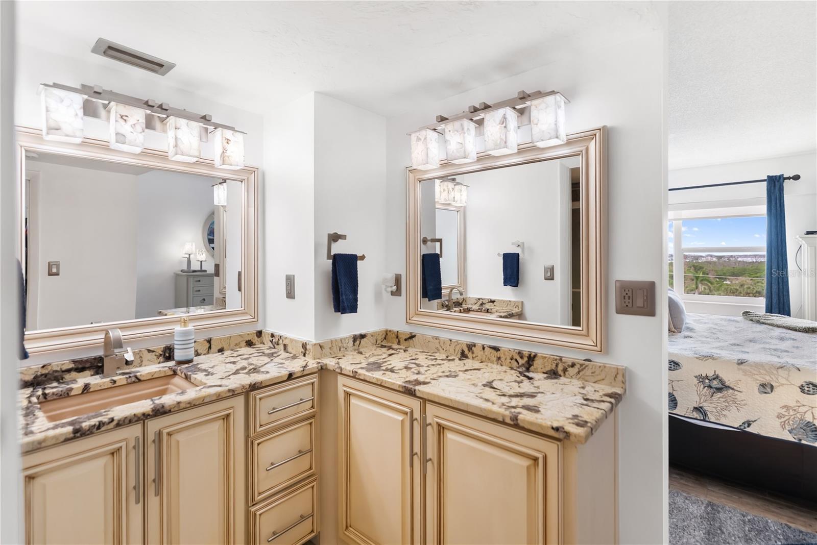 Image 22 of 89 For 1750 Benjamin Franklin Drive 6g