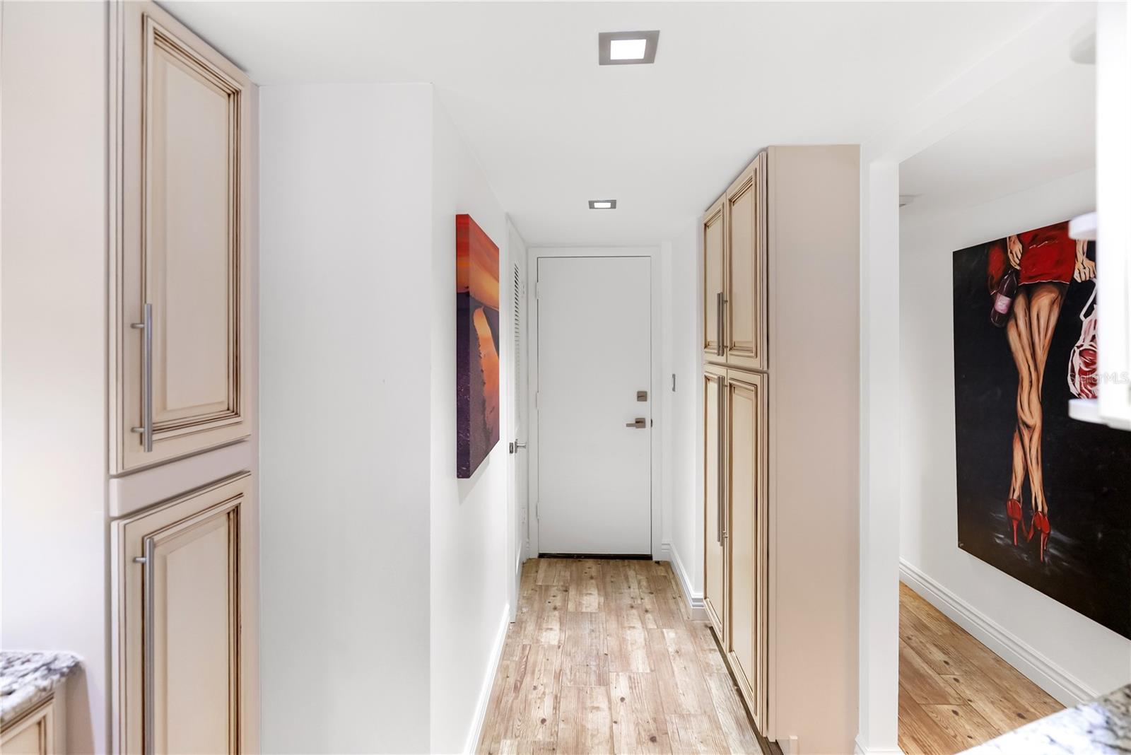 Image 40 of 89 For 1750 Benjamin Franklin Drive 6g