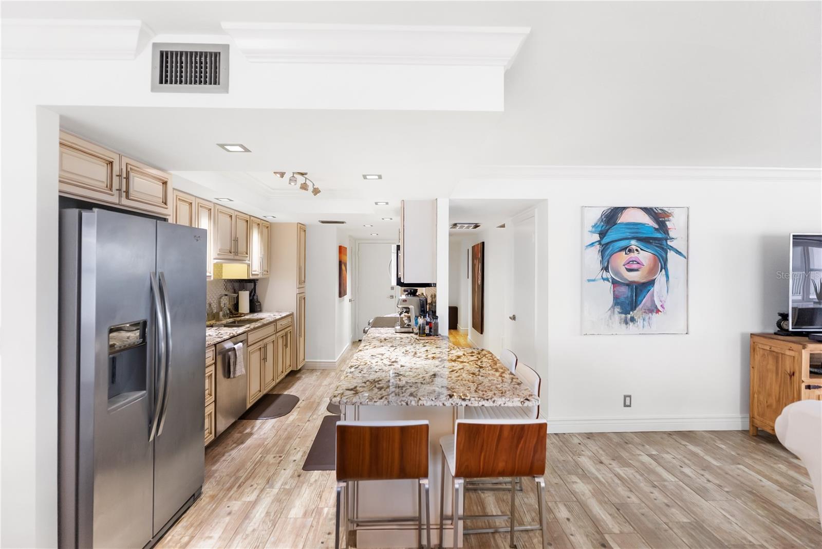 Image 44 of 89 For 1750 Benjamin Franklin Drive 6g