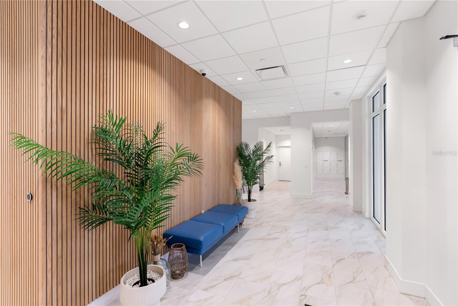 Image 54 of 89 For 1750 Benjamin Franklin Drive 6g