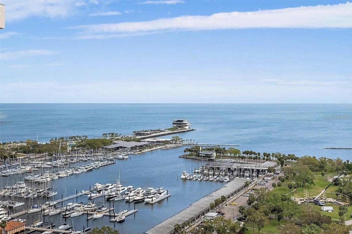 Image 18 of 19 For 175 1st Street S 404