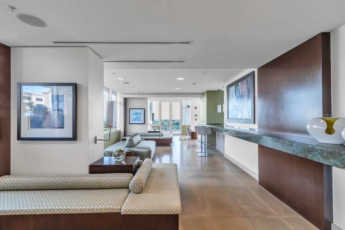 Image 8 of 19 For 175 1st Street S 404