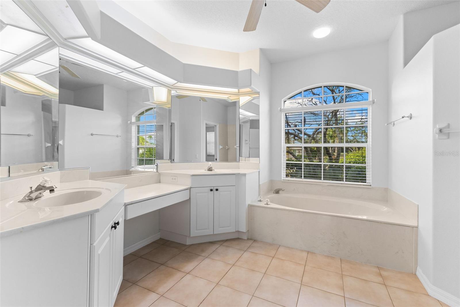 Image 17 of 43 For 2208 Calusa Lakes Boulevard