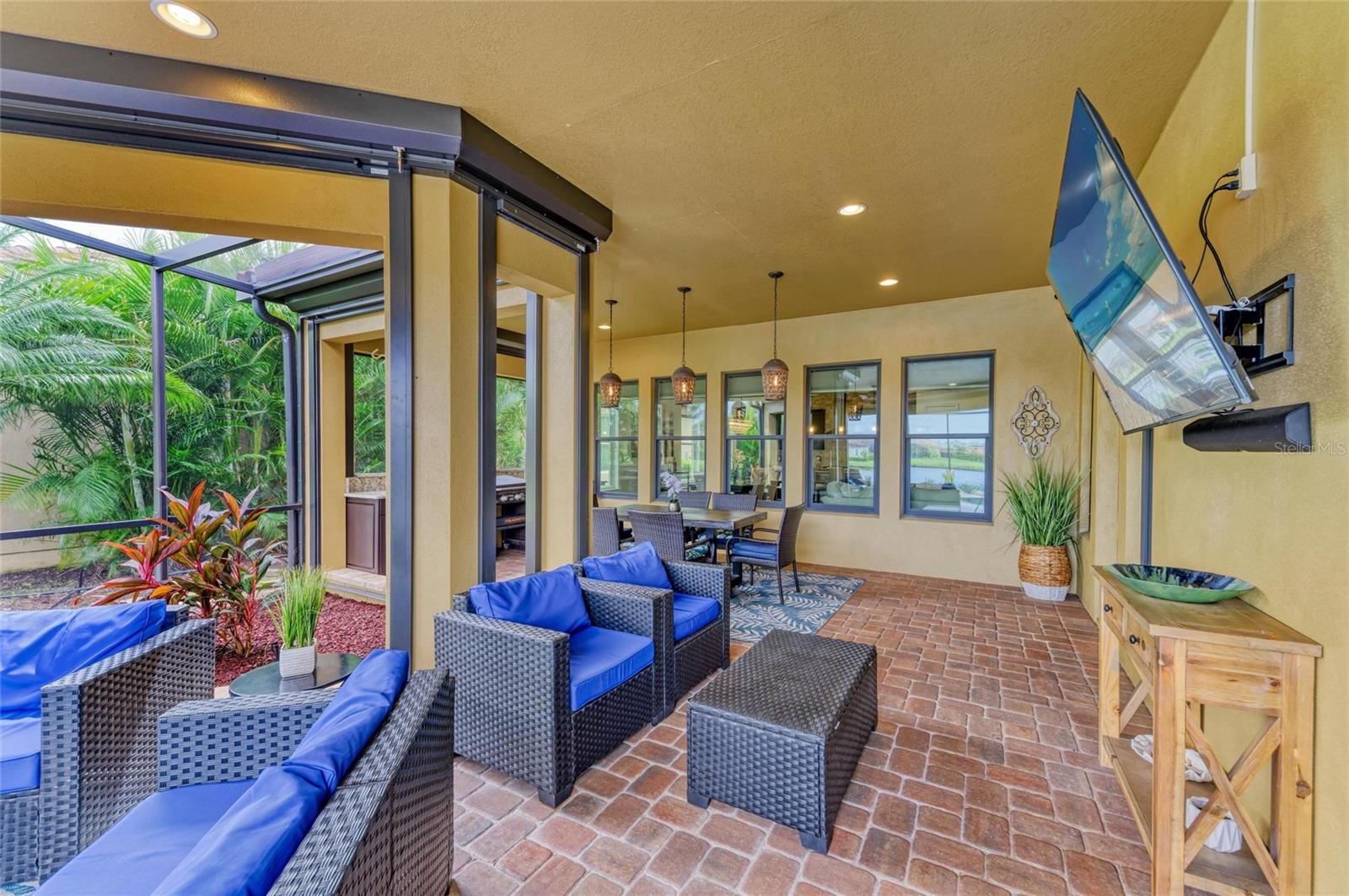 Image 69 of 80 For 4703 Tobermory Way