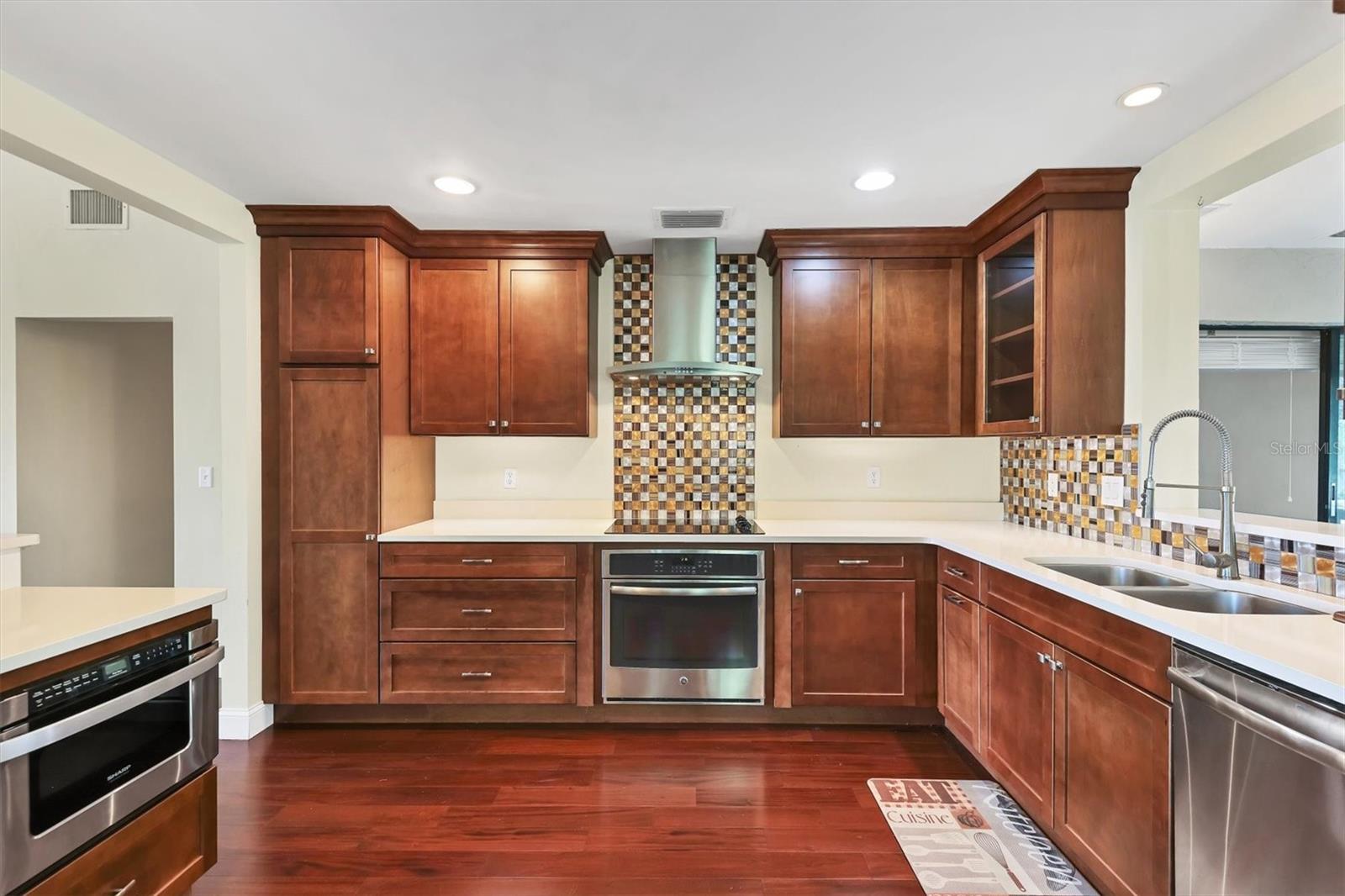 Image 10 of 28 For 8702 54th Avenue W