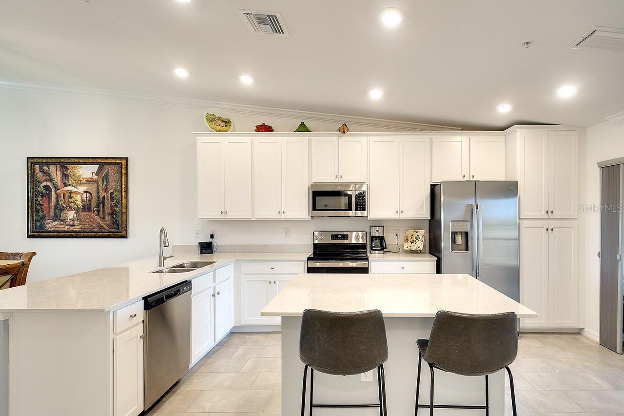 Image 8 of 69 For 5685 Palmer Circle 202