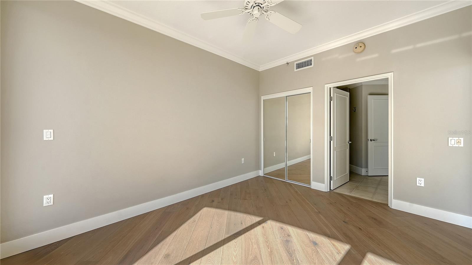 Image 24 of 45 For 3080 Grand Bay Boulevard 516