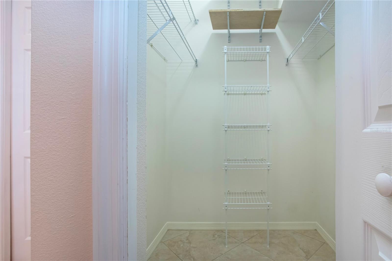 Image 26 of 49 For 2117 Huntington Avenue