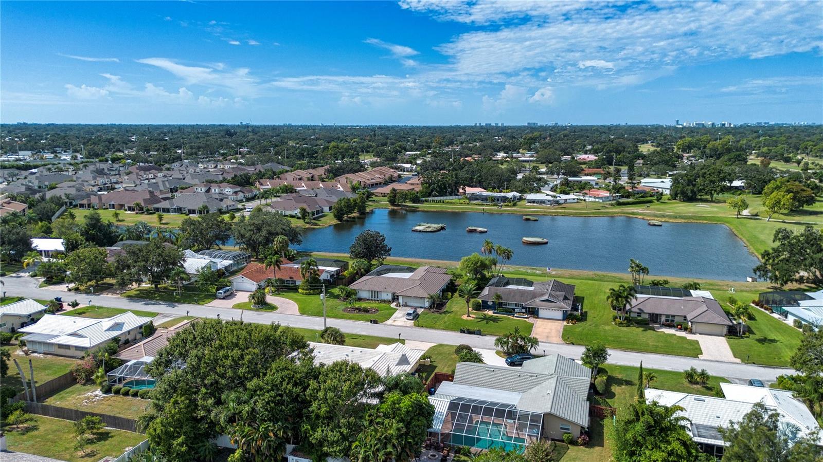 Image 3 of 49 For 2117 Huntington Avenue