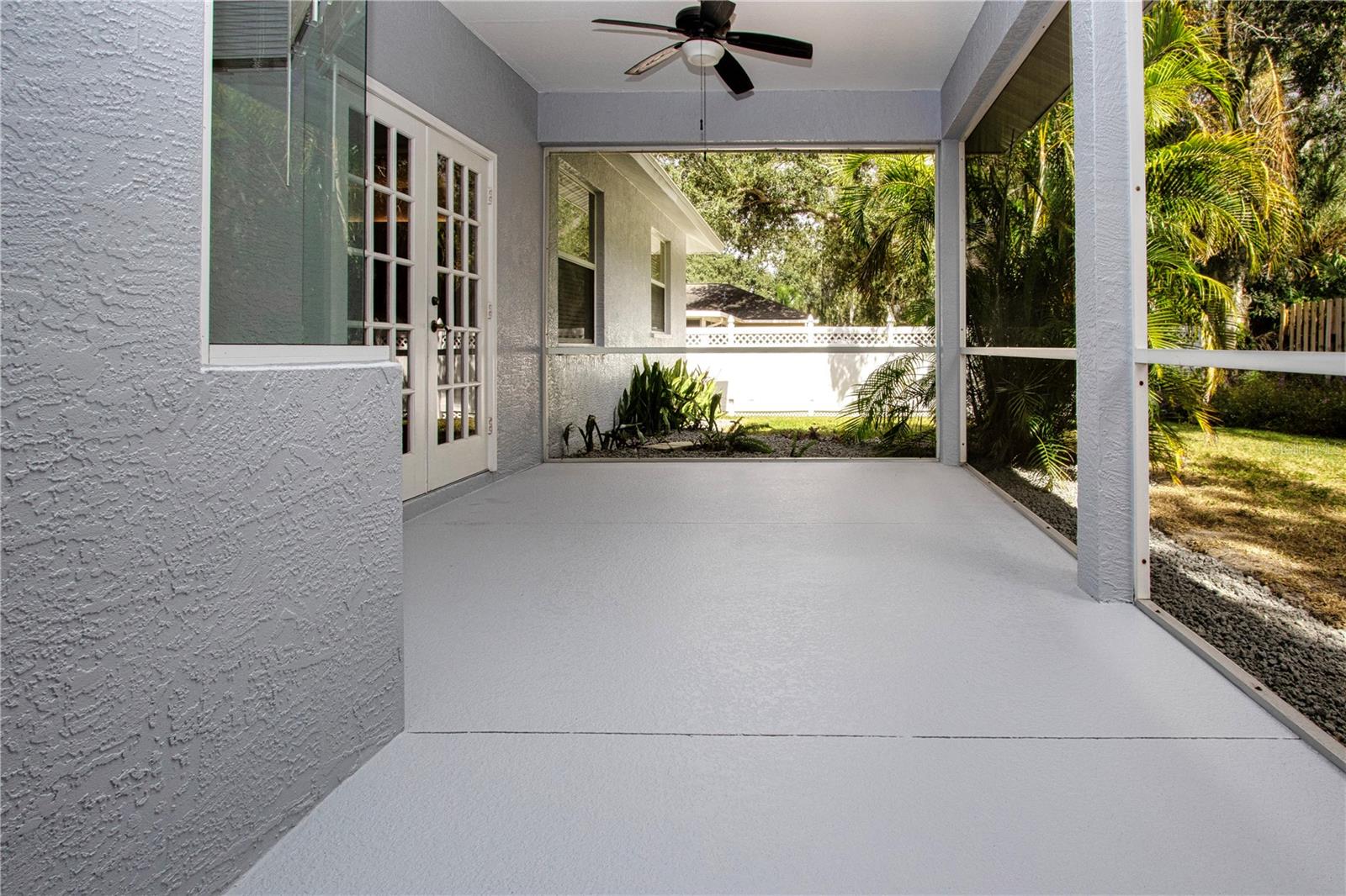 Image 43 of 49 For 2117 Huntington Avenue