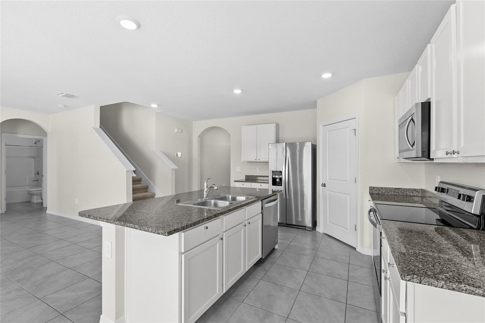 Image 10 of 88 For 17448 Harvest Moon Way