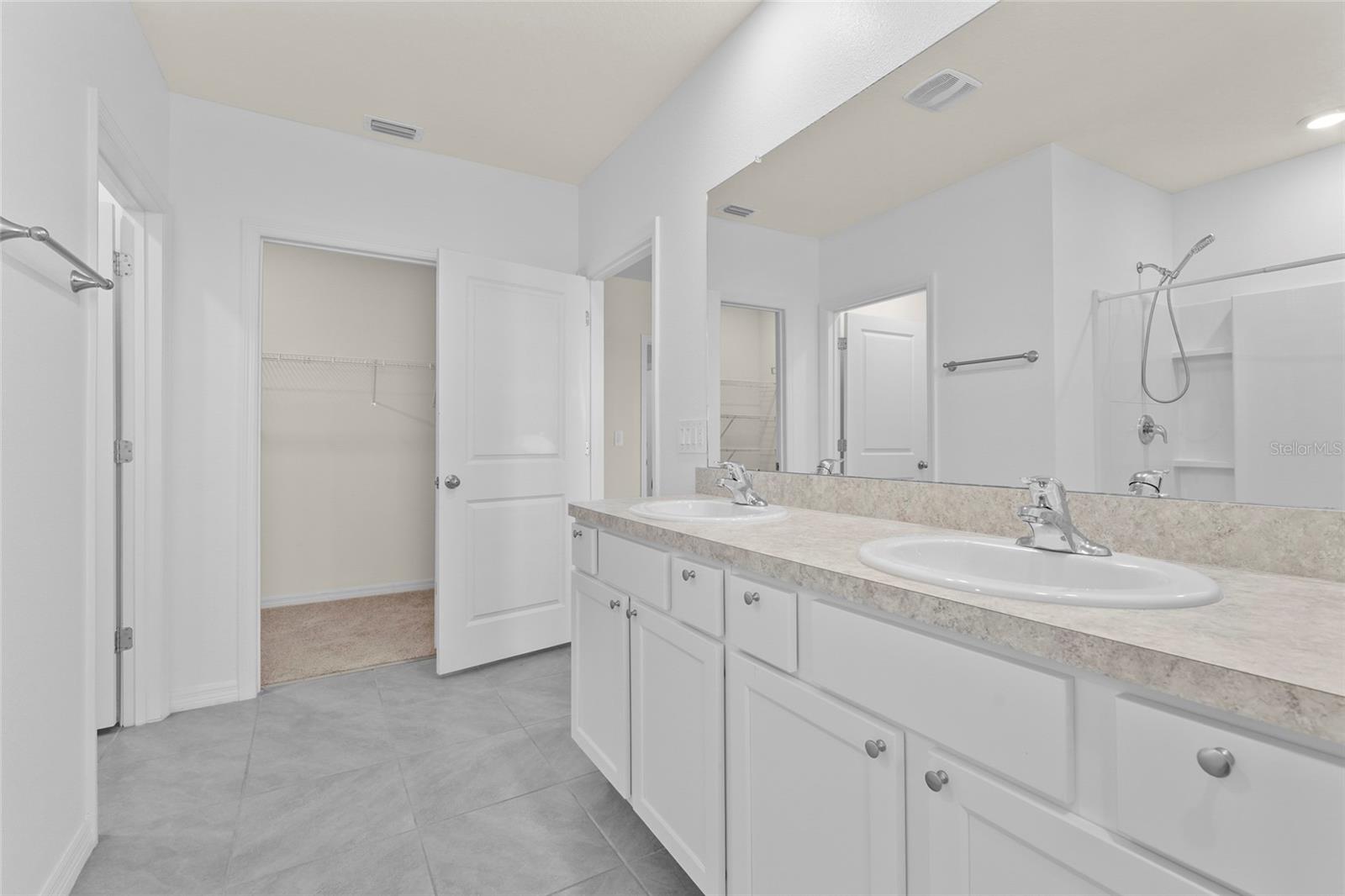 Image 28 of 88 For 17448 Harvest Moon Way