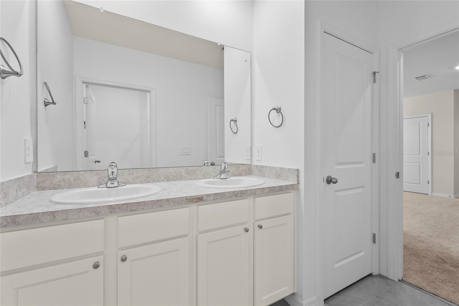 Image 40 of 88 For 17448 Harvest Moon Way