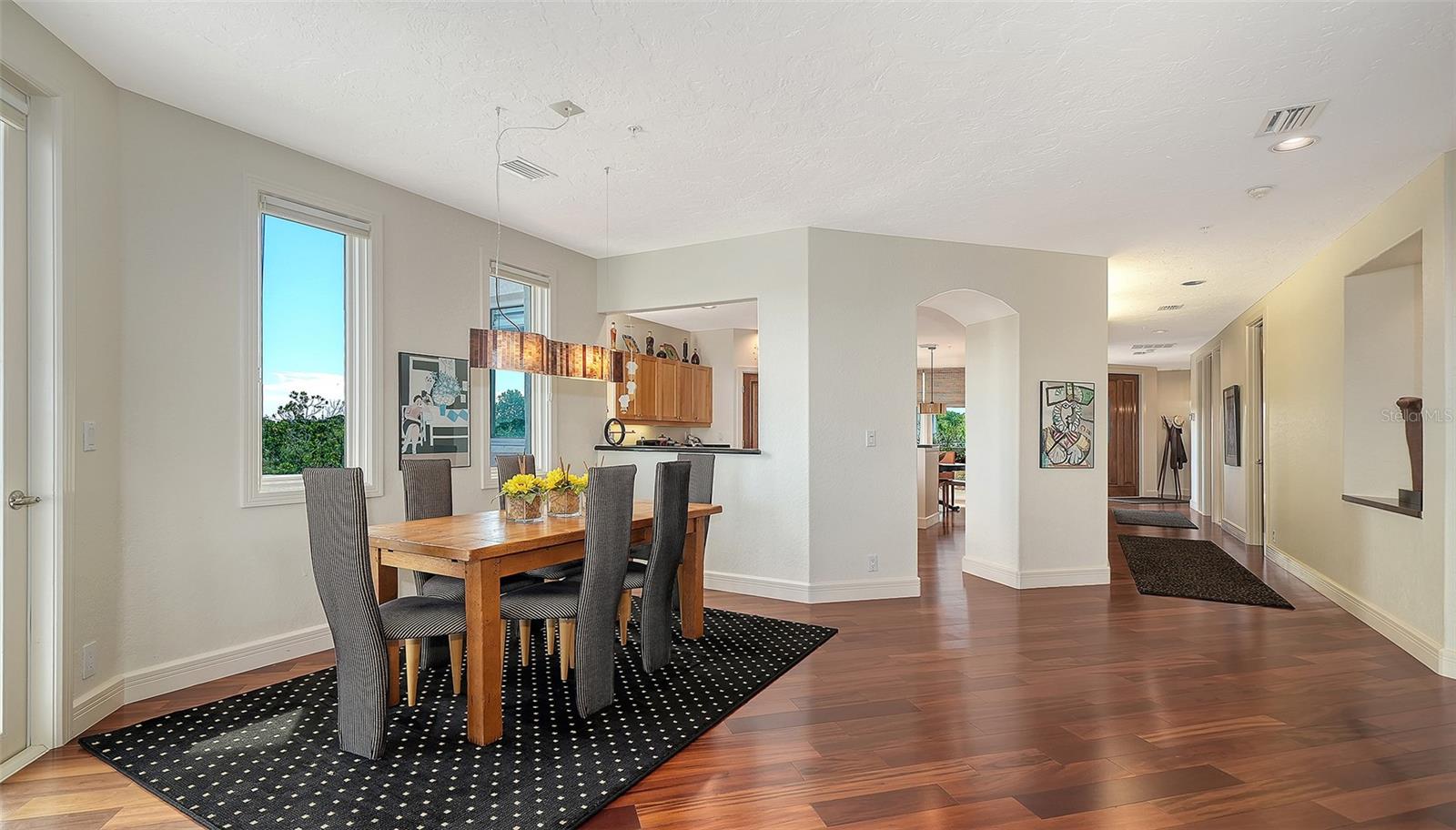 Image 12 of 47 For 340 Gulf Of Mexico Drive 126