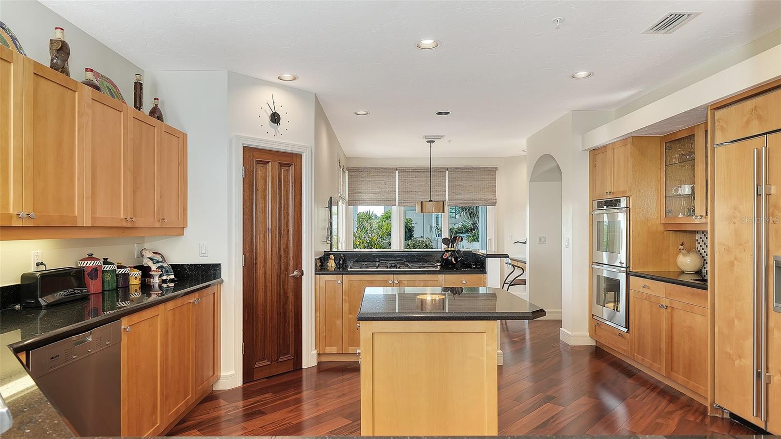 Image 14 of 47 For 340 Gulf Of Mexico Drive 126