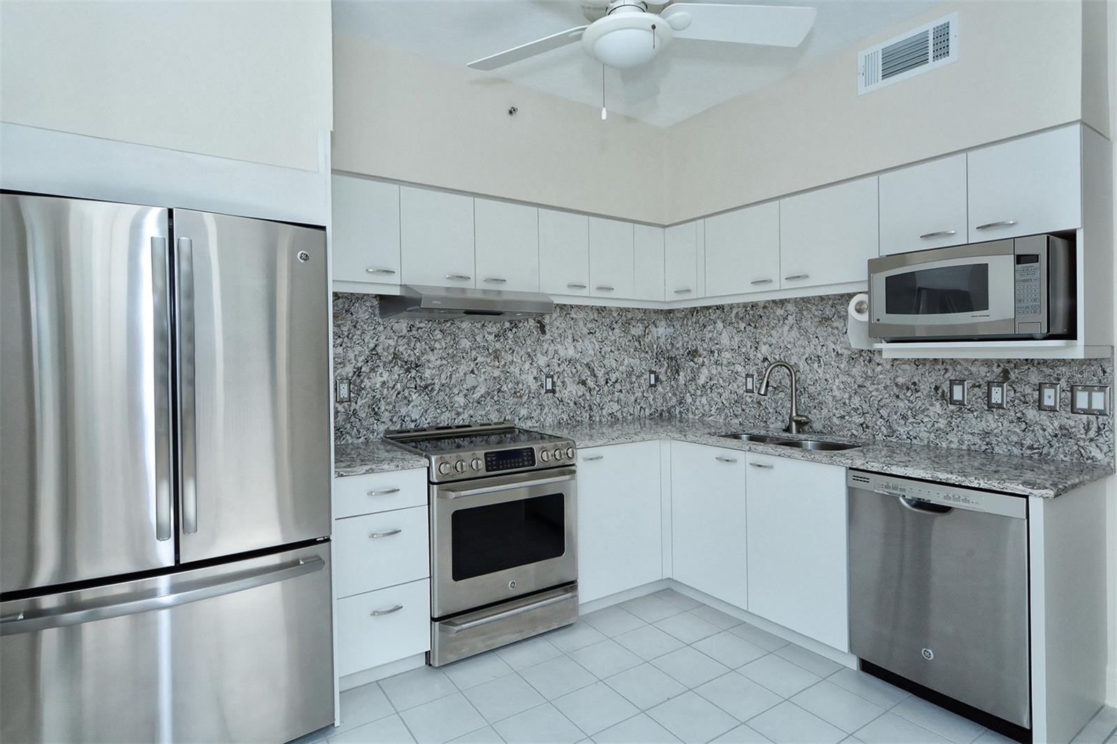 Image 41 of 47 For 340 Gulf Of Mexico Drive 126