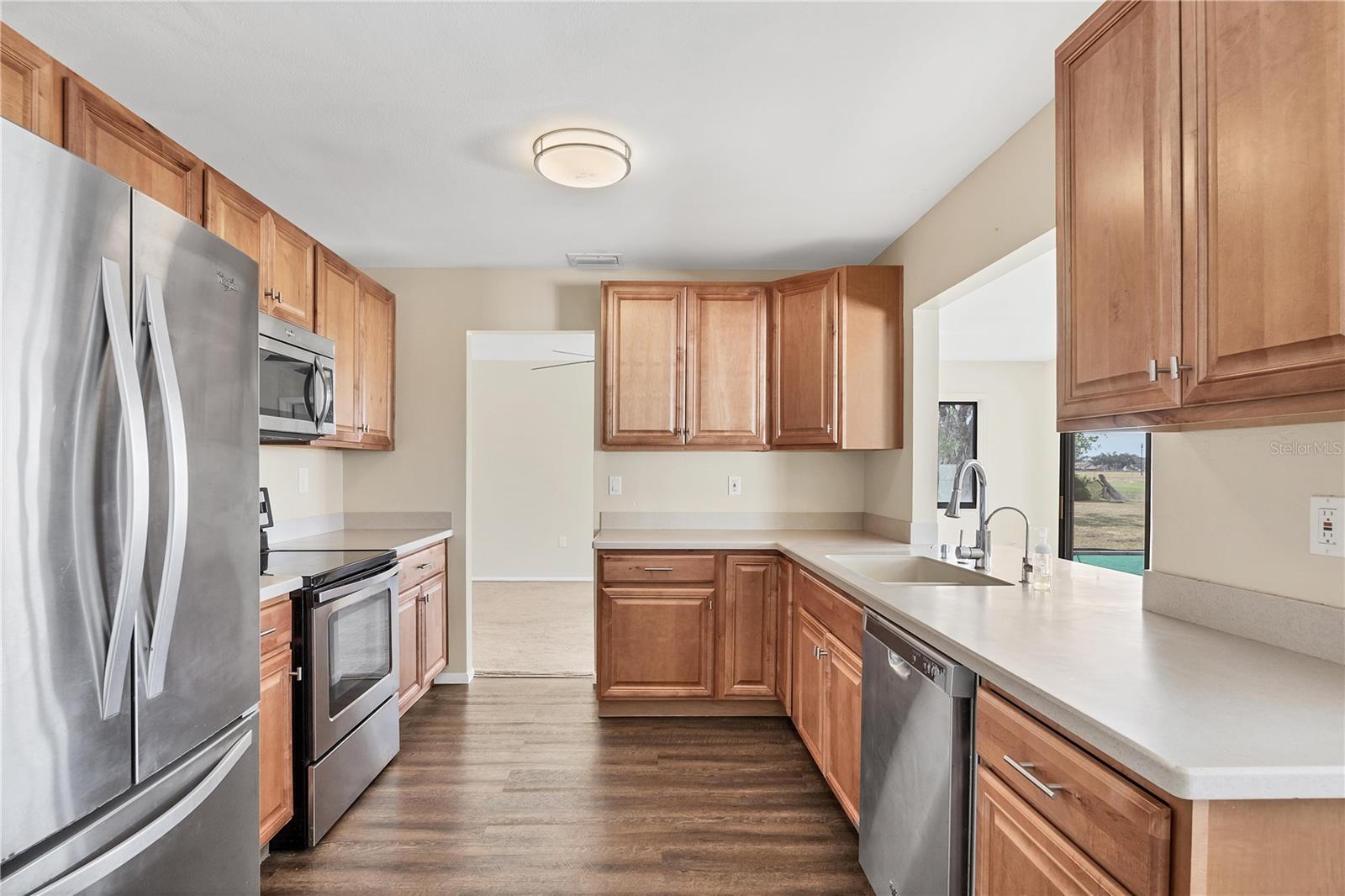 Image 19 of 48 For 5121 Richmond Terrace