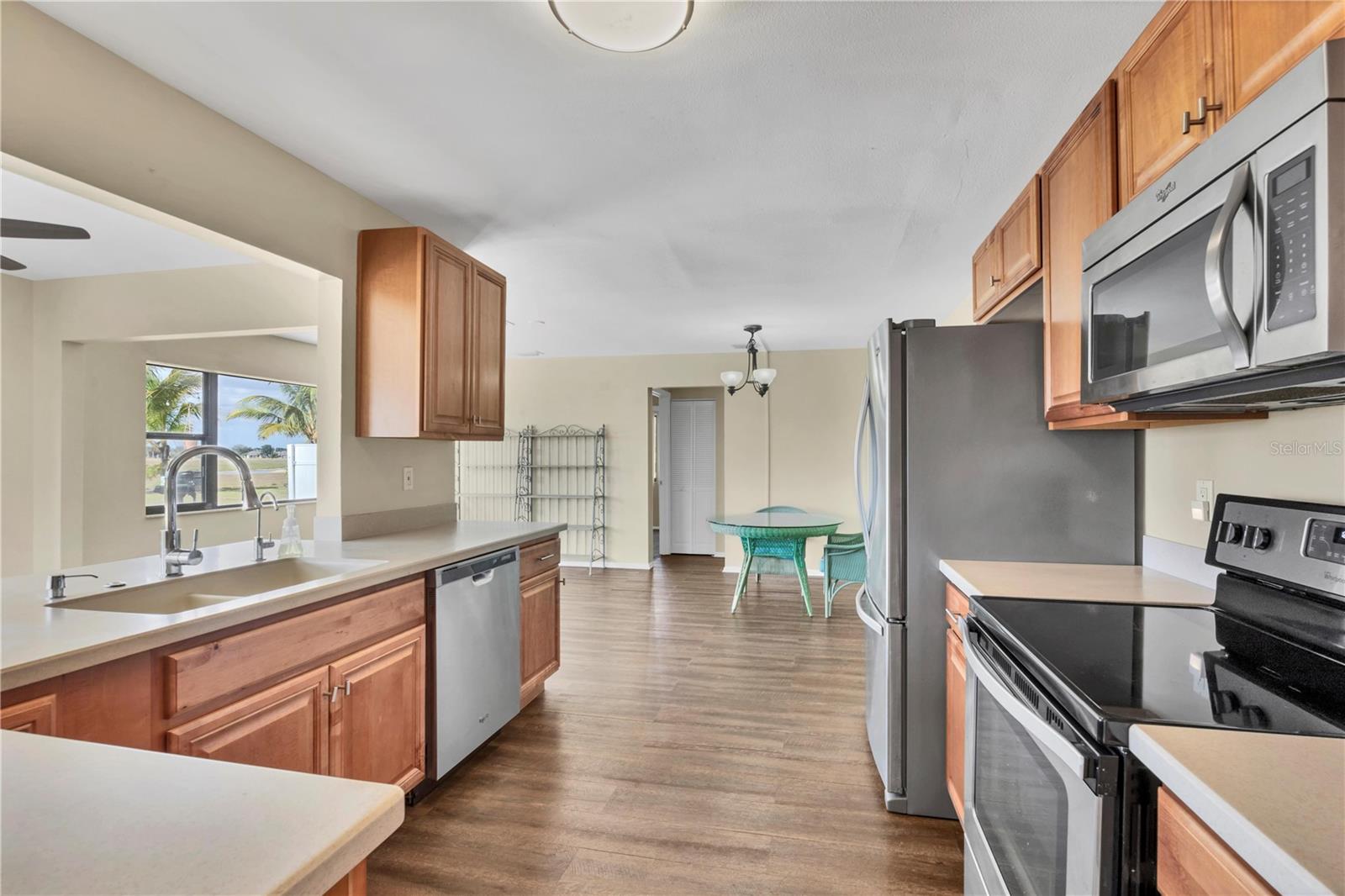 Image 20 of 48 For 5121 Richmond Terrace