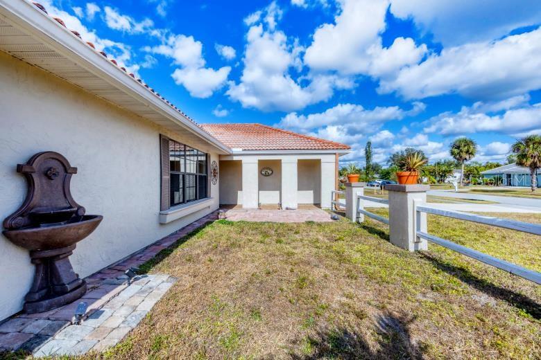 Image 3 of 48 For 5121 Richmond Terrace