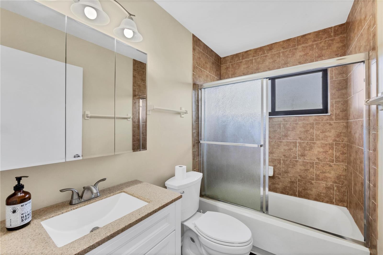 Image 34 of 48 For 5121 Richmond Terrace