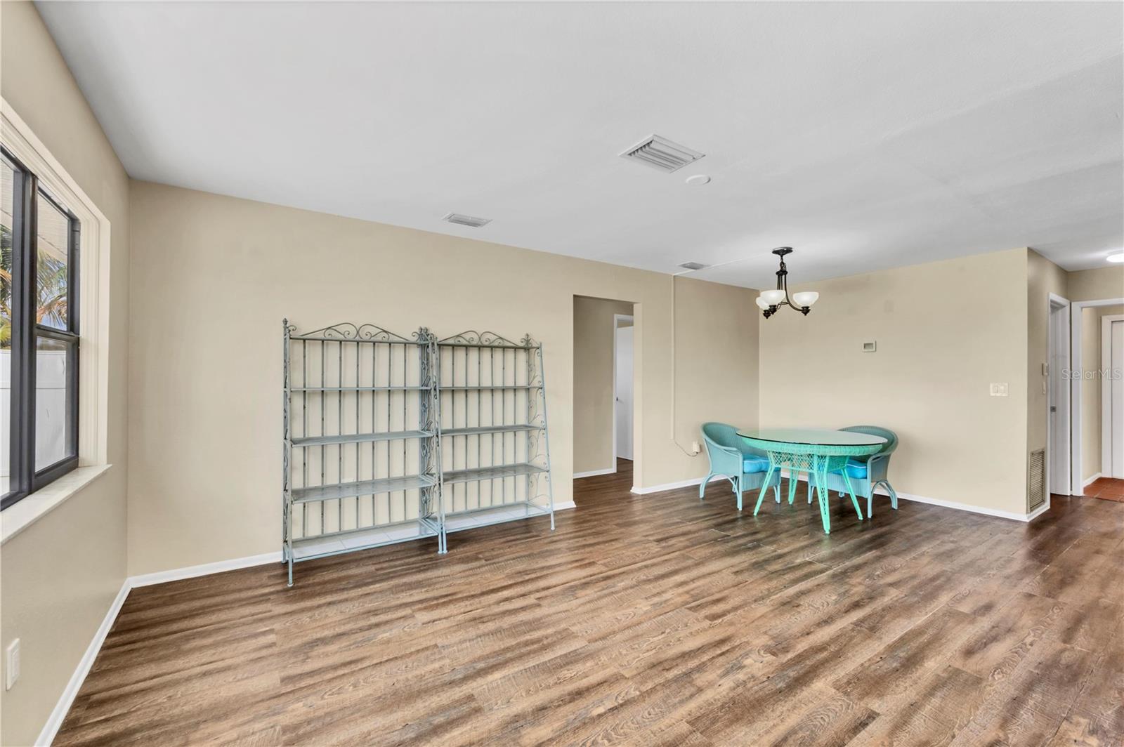 Image 45 of 48 For 5121 Richmond Terrace