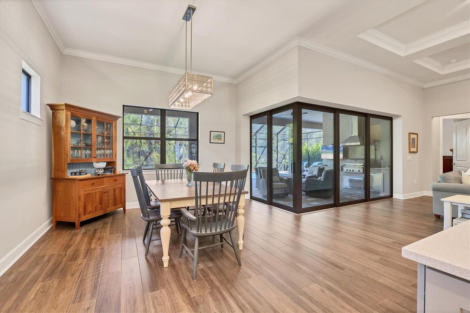 Image 16 of 76 For 1403 Sailview Place