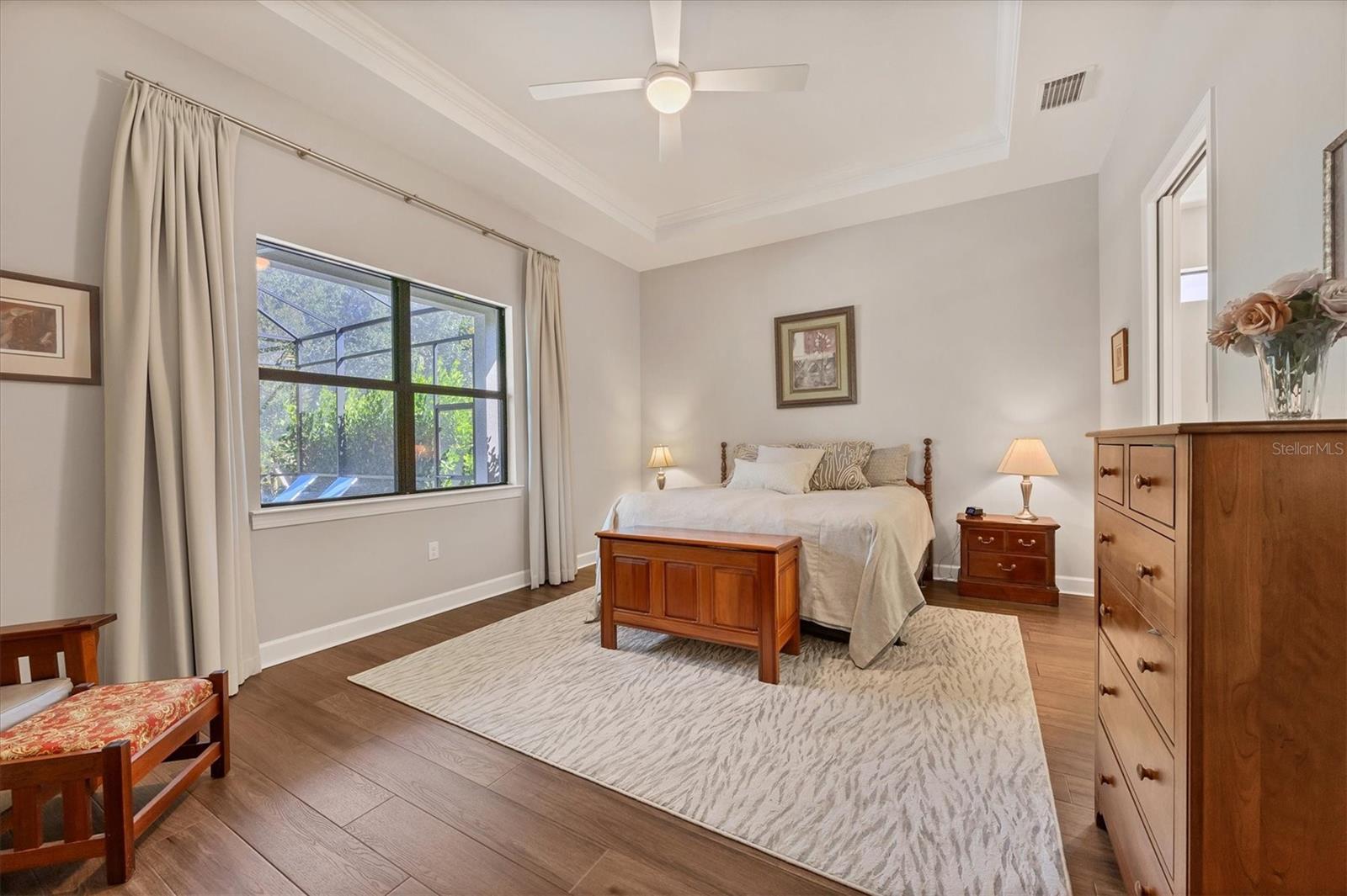 Image 18 of 76 For 1403 Sailview Place