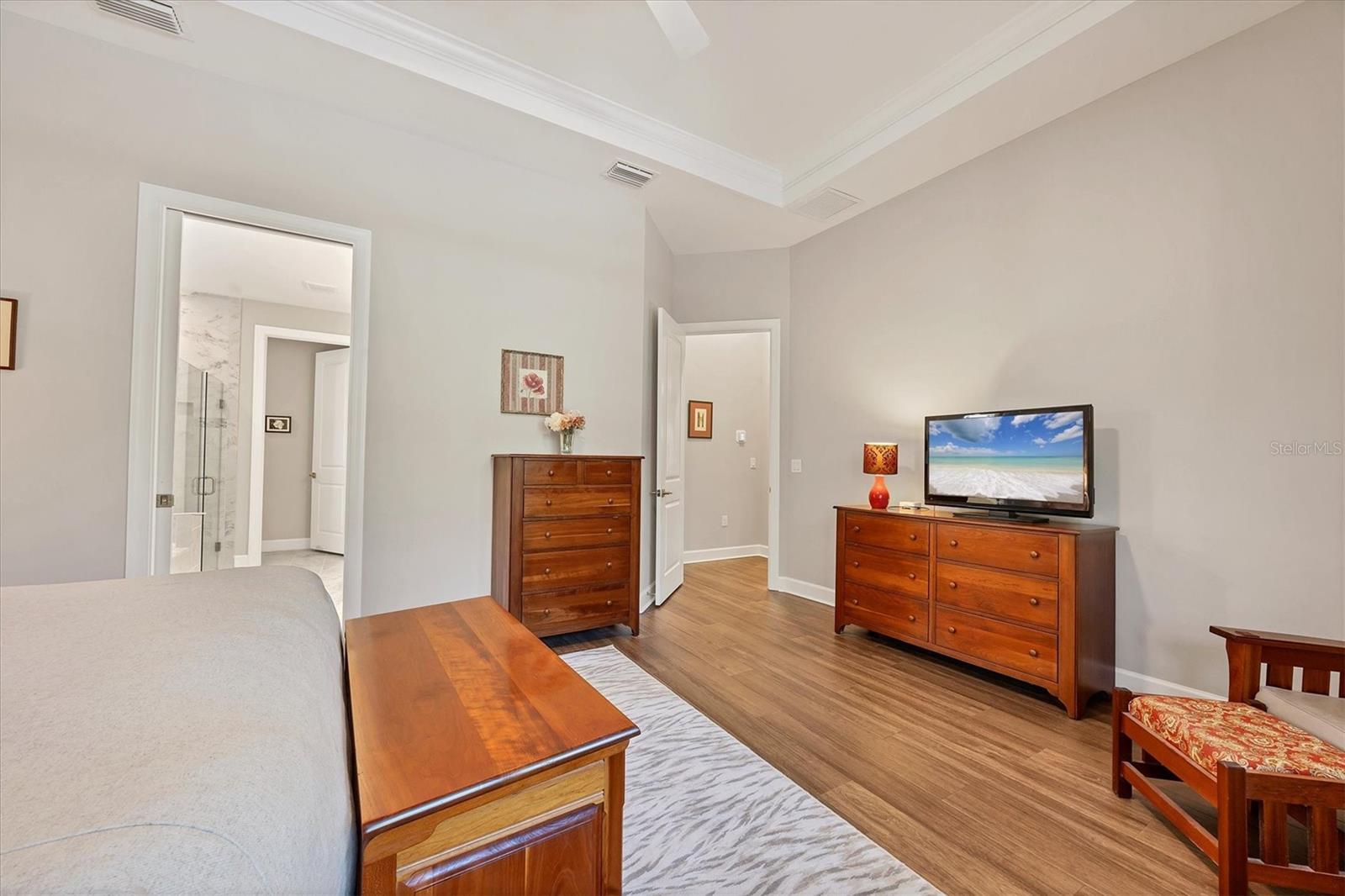 Image 19 of 76 For 1403 Sailview Place