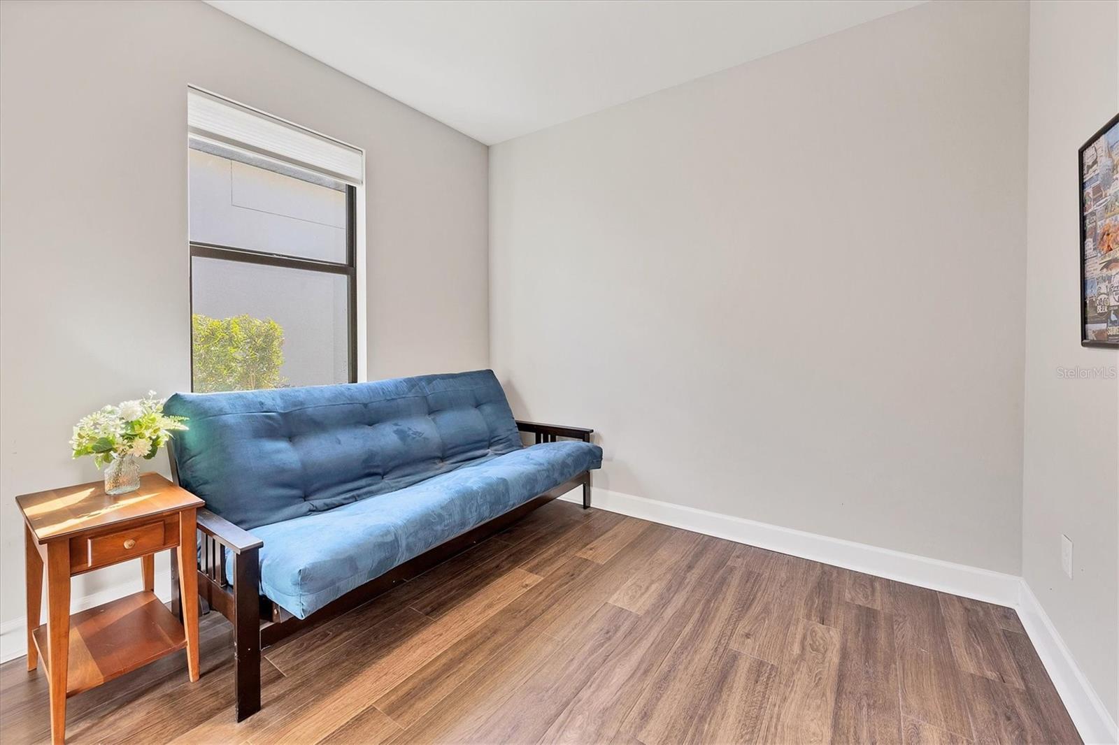 Image 26 of 76 For 1403 Sailview Place