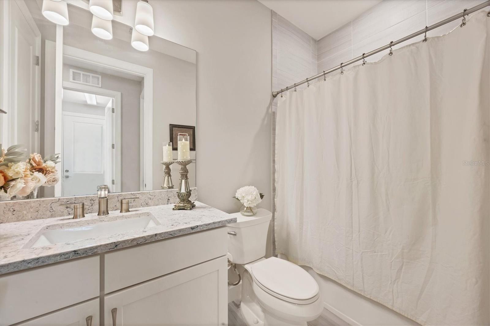 Image 27 of 76 For 1403 Sailview Place