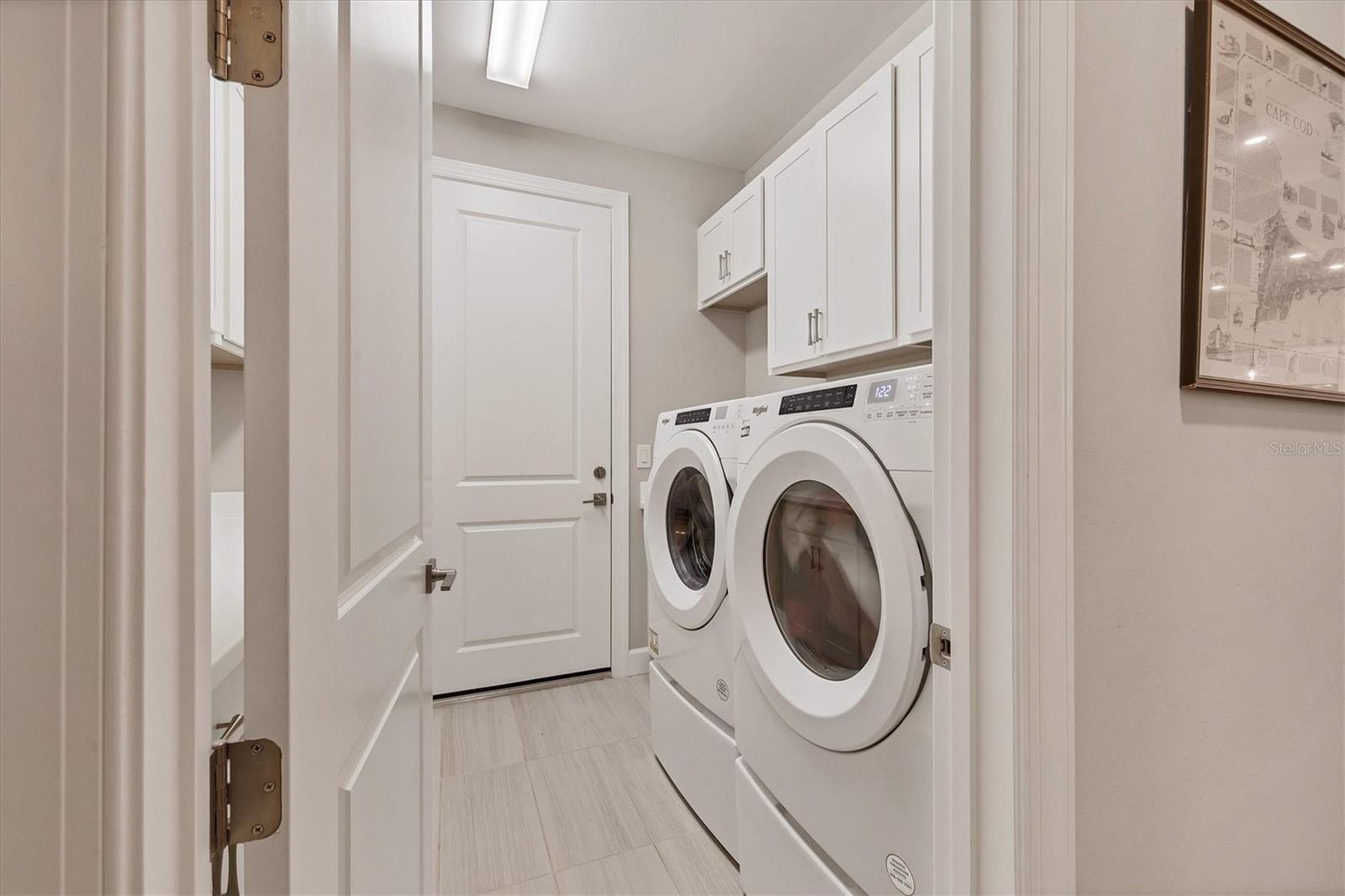 Image 31 of 76 For 1403 Sailview Place