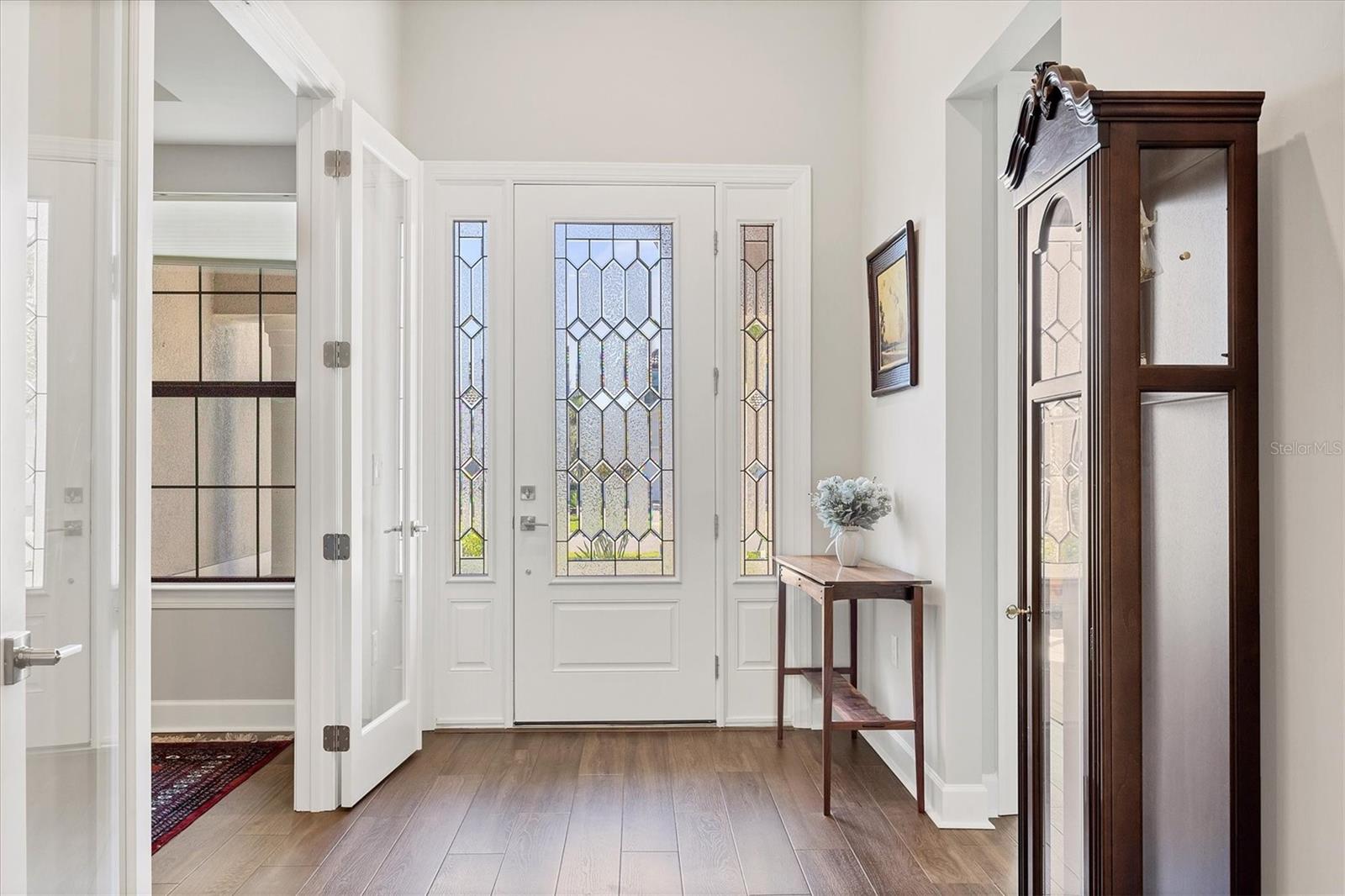 Image 7 of 76 For 1403 Sailview Place