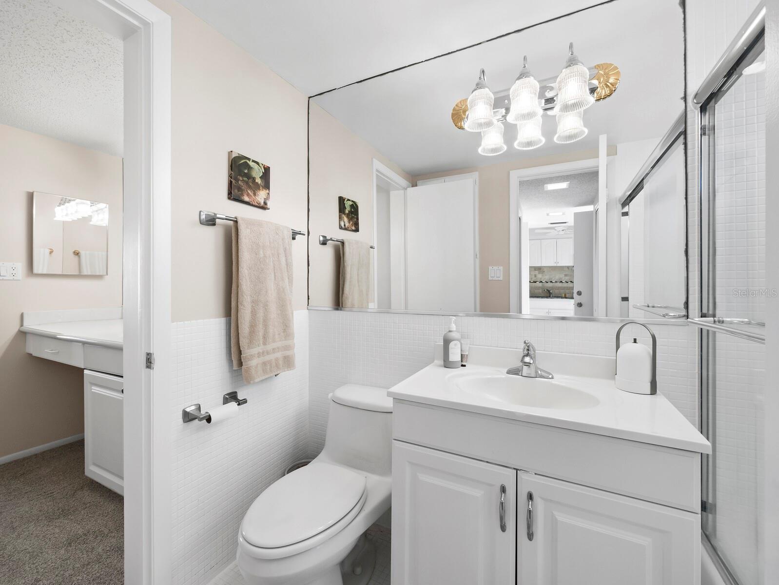 Image 15 of 49 For 4350 Chatham Drive 105