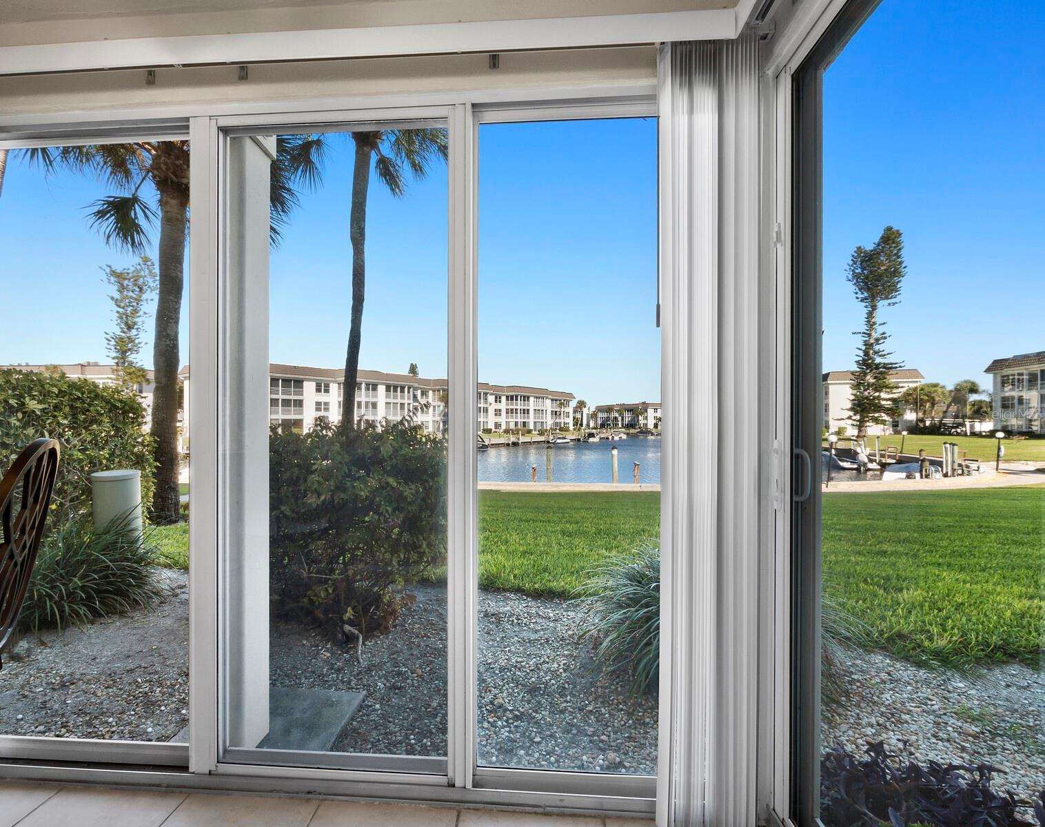 Image 19 of 49 For 4350 Chatham Drive 105