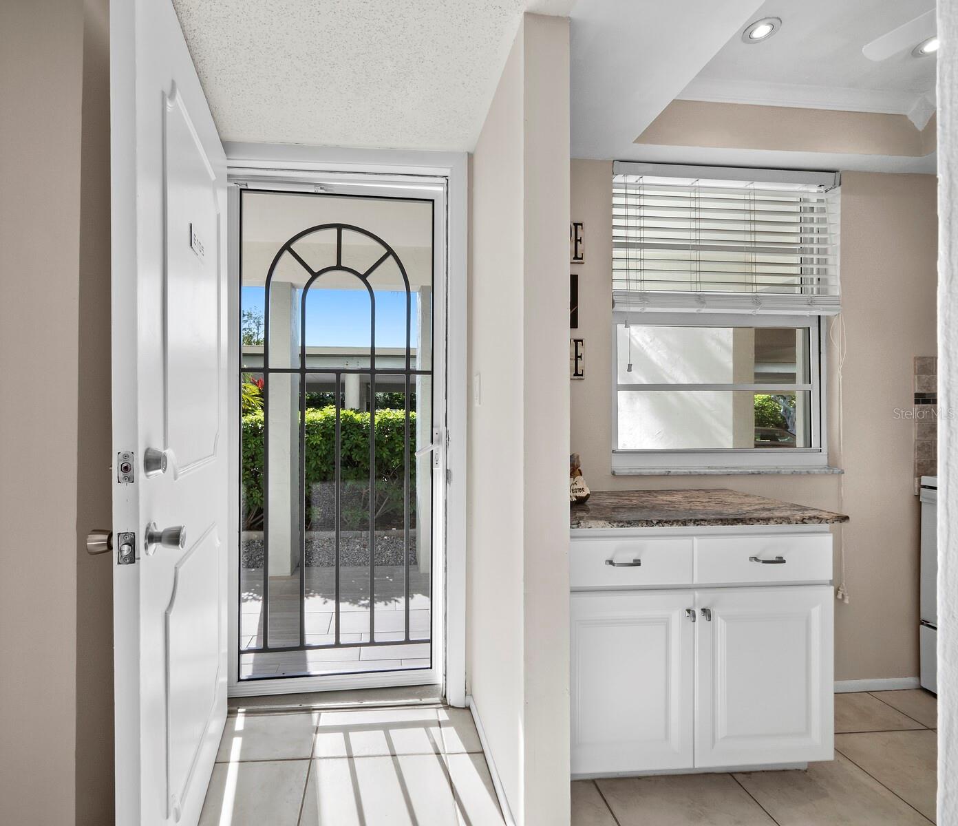 Image 3 of 49 For 4350 Chatham Drive 105