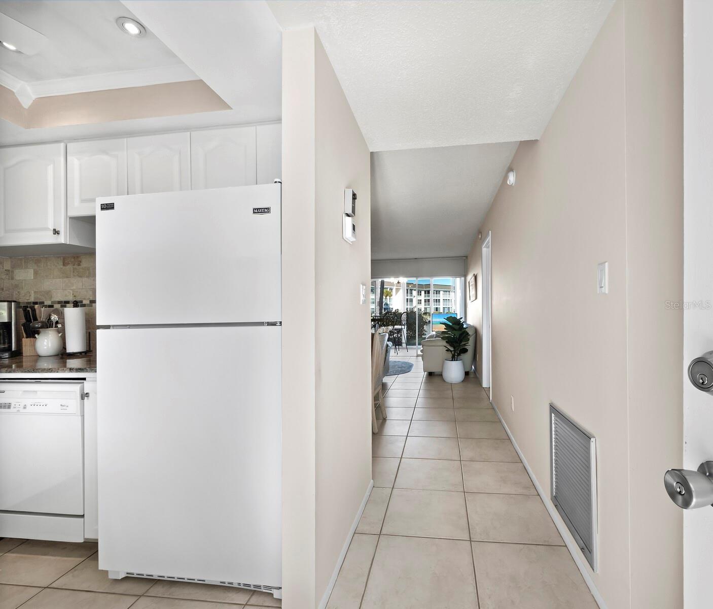 Image 5 of 49 For 4350 Chatham Drive 105