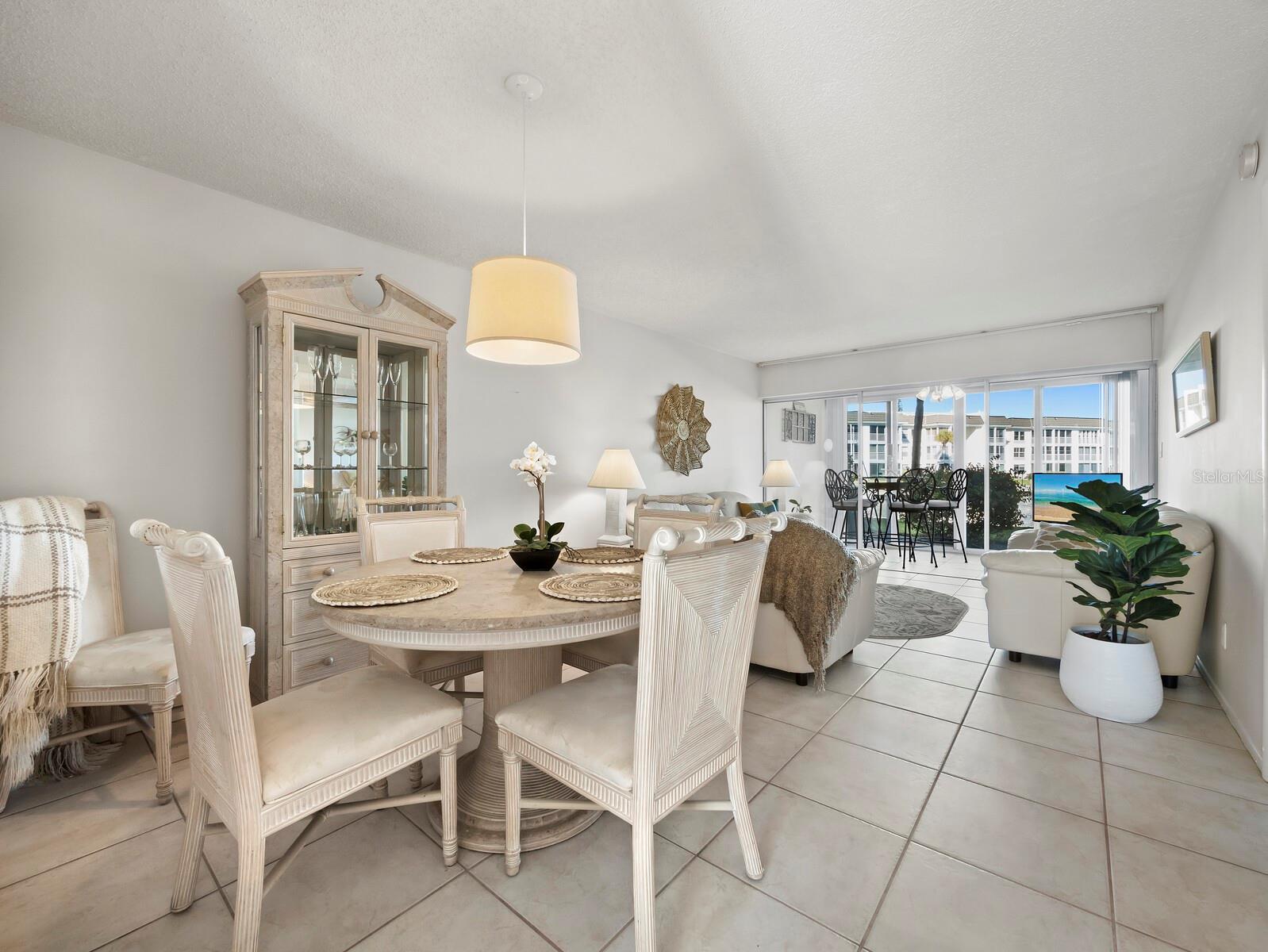 Image 7 of 49 For 4350 Chatham Drive 105