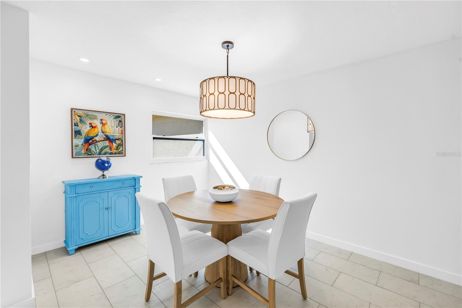 Image 10 of 60 For 111 Whispering Sands Circle V38