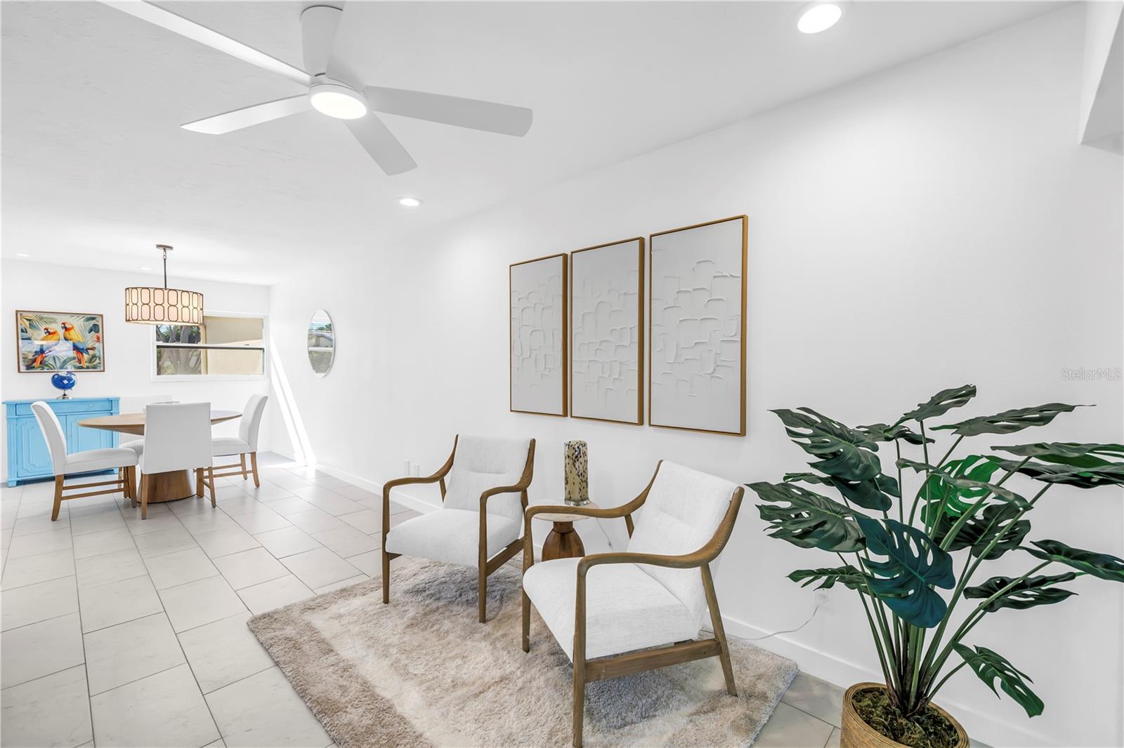 Image 20 of 60 For 111 Whispering Sands Circle V38