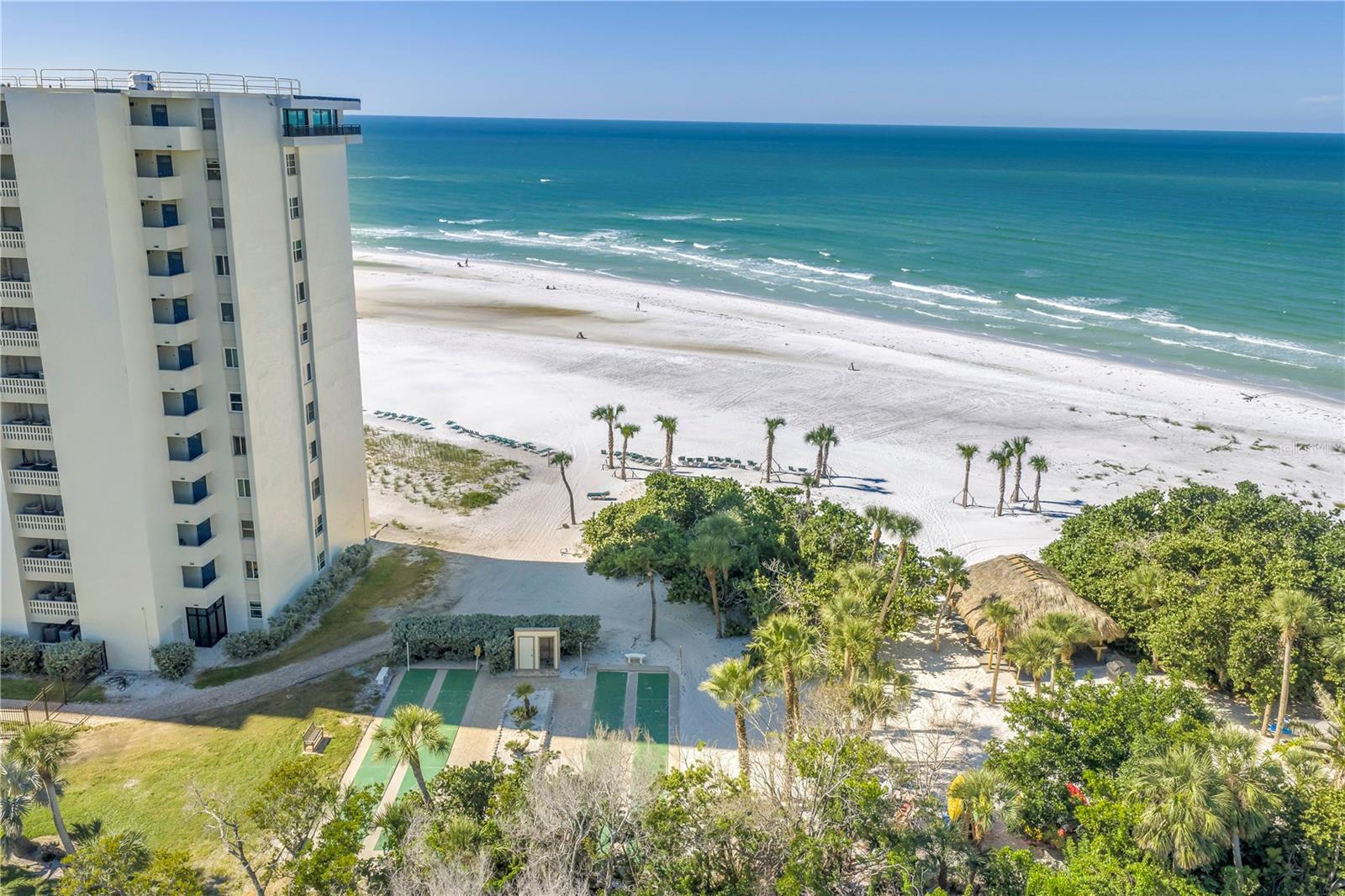 Image 51 of 60 For 111 Whispering Sands Circle V38